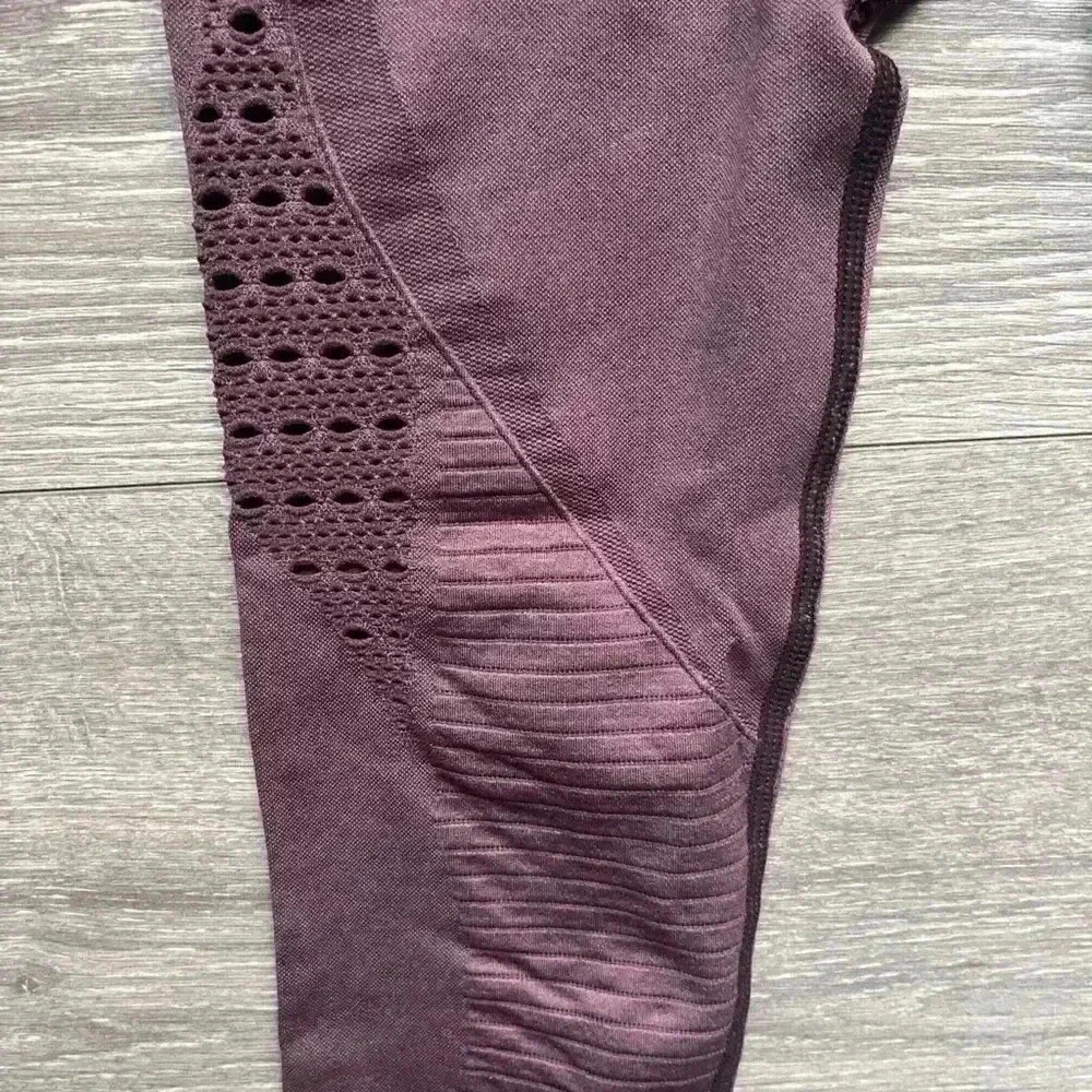 Gymshark Purple Energy Workout Active Yoga Leggings Cut Out High Waist Womens XS - Picture 4 of 10
